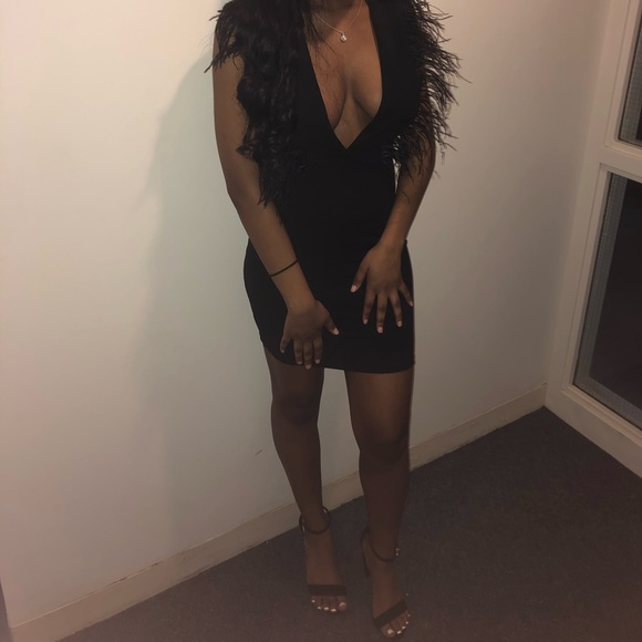 Black prom dress - Picture 2 of 6